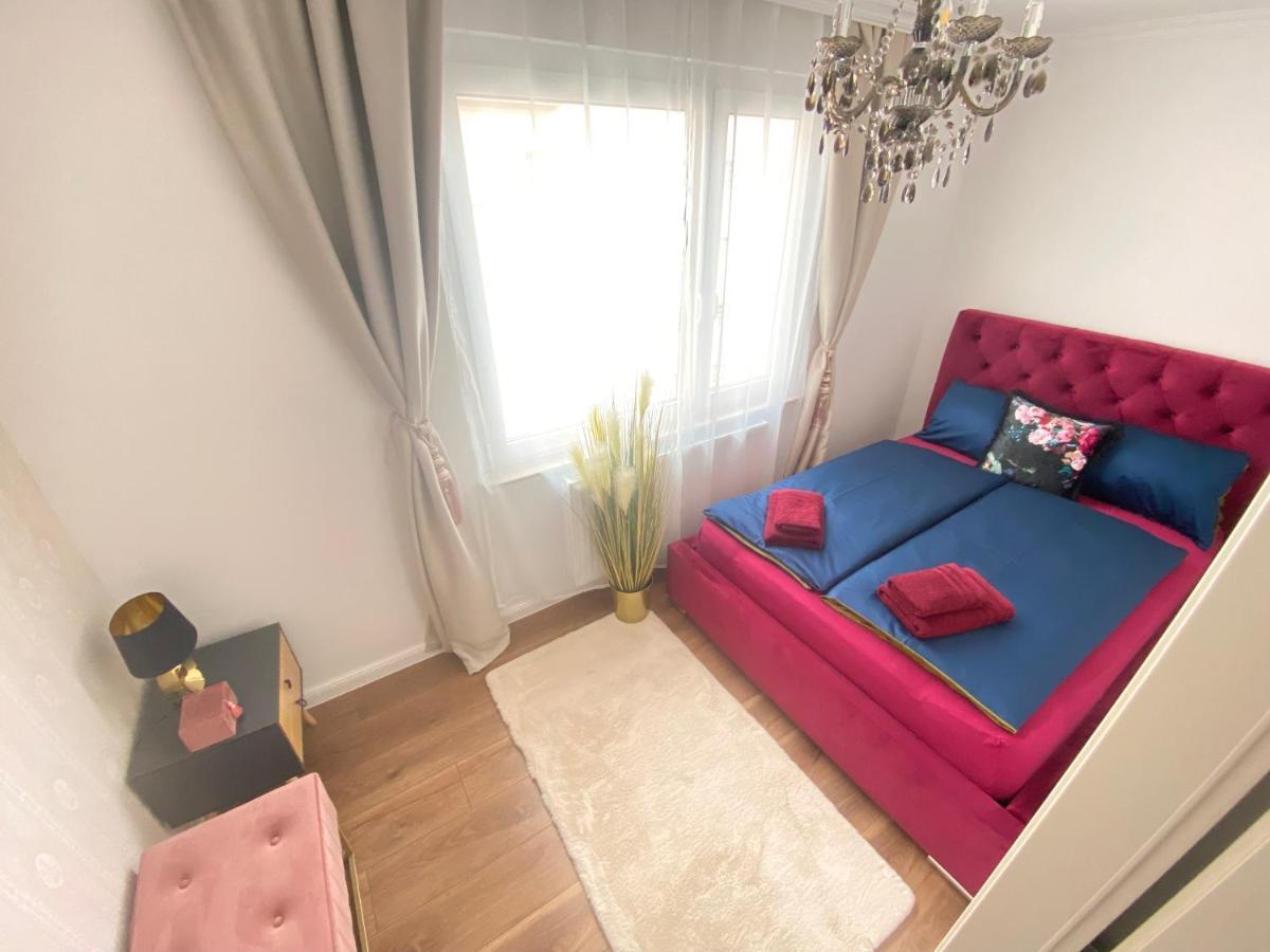 Apartamento Royal Deluxe-free Garage,balcon,near Schoenbrunn Viena