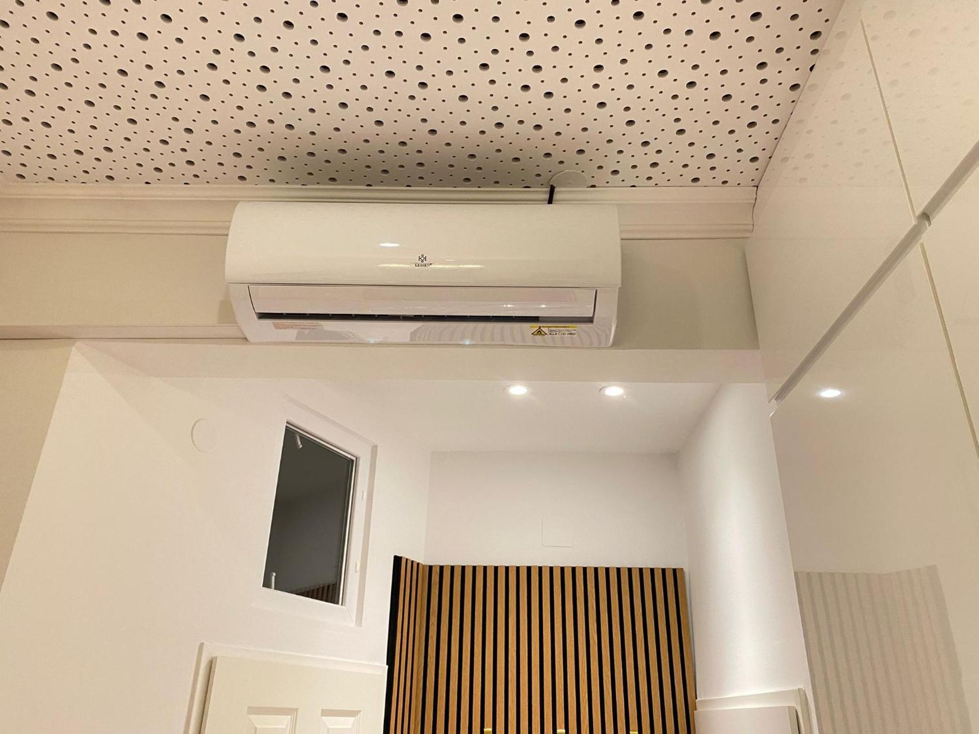 Apartamento Royal Deluxe-free Garage,balcon,near Schoenbrunn Viena